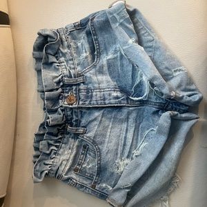 Cheeky short shorts!